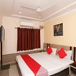 Central Hotel
