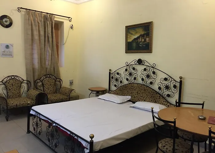 Central Hotel