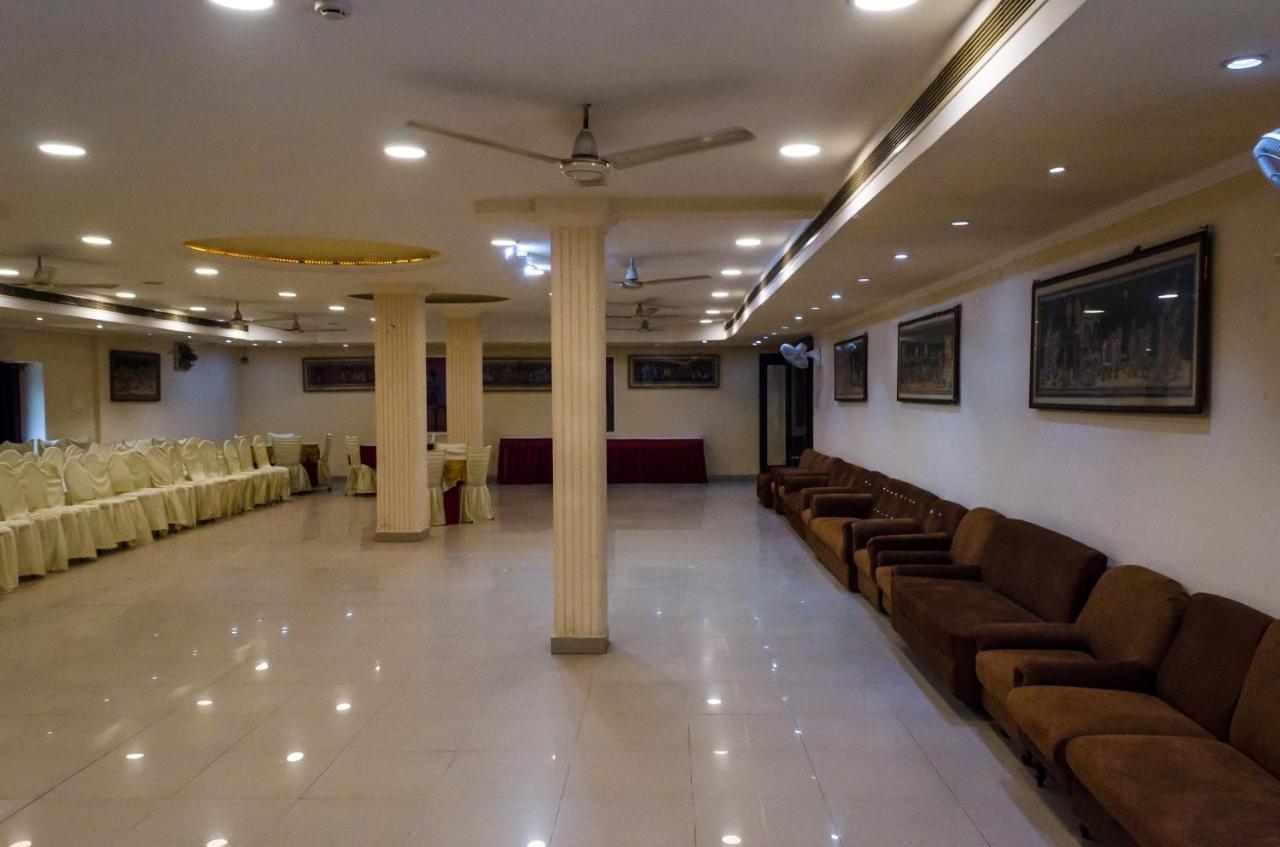 Central Hotel