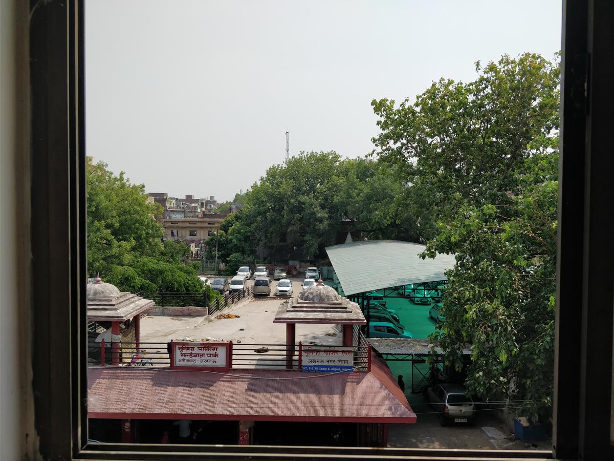 Central 3* Lucknow