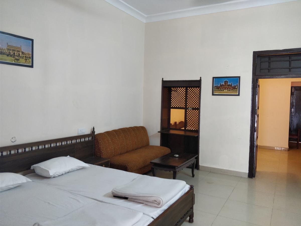 Central Hotel