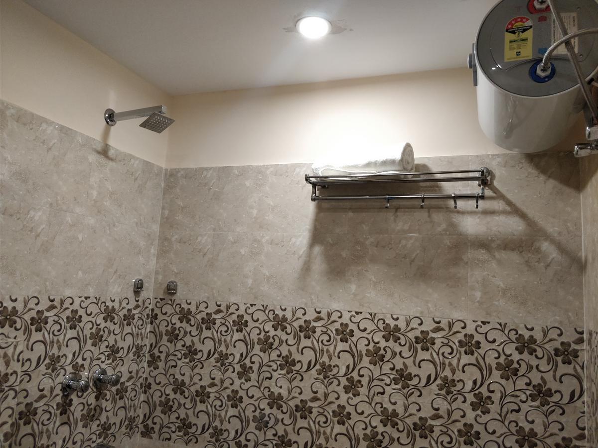 Central Hotel 3*