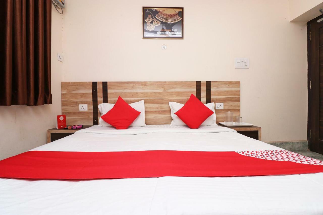 Central Hotel 3*